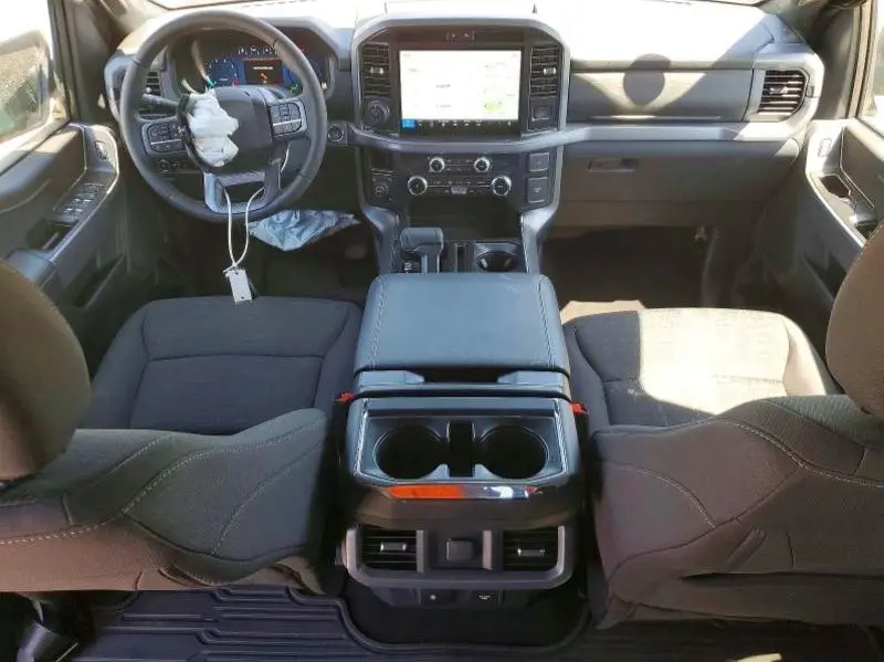 2025 FORD F150 XLT  