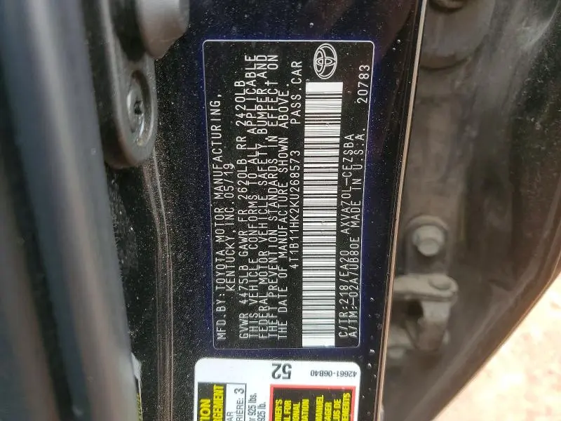 2019 TOYOTA CAMRY SE  