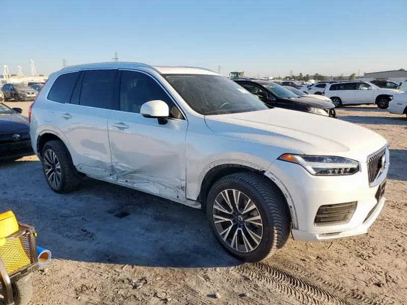 2022 VOLVO XC90 T5 MOMENTUM  