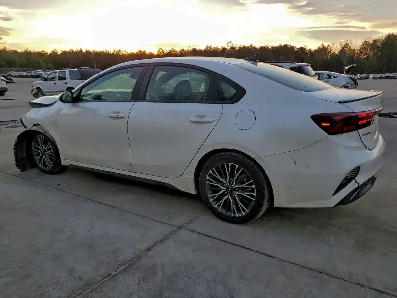 2024 KIA FORTE GT LINE  