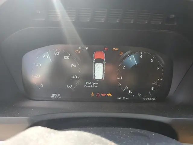 2016 VOLVO XC90 T6  