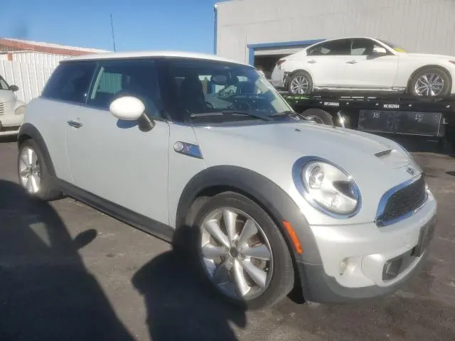 2013 MINI COOPER S  