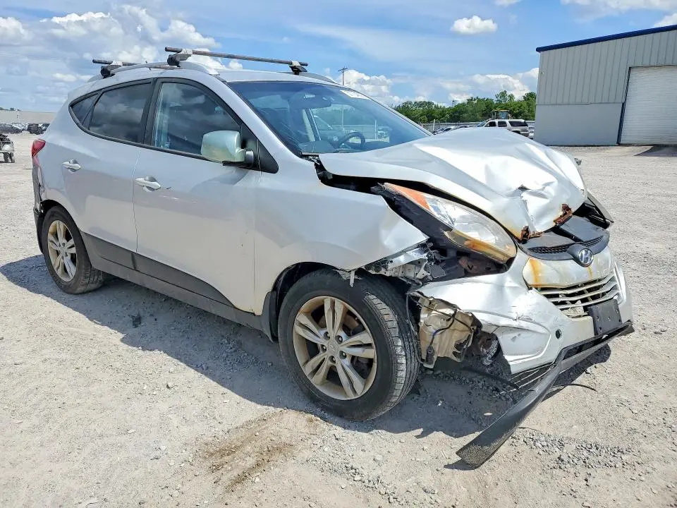 2011 HYUNDAI TUCSON GLS  