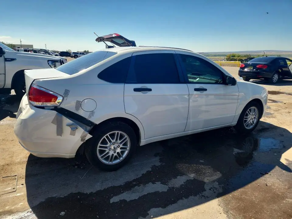 2010 FORD FOCUS S  