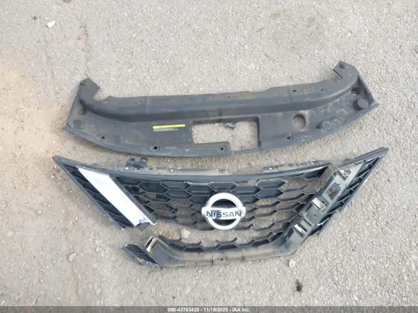 2016 NISSAN SENTRA SR