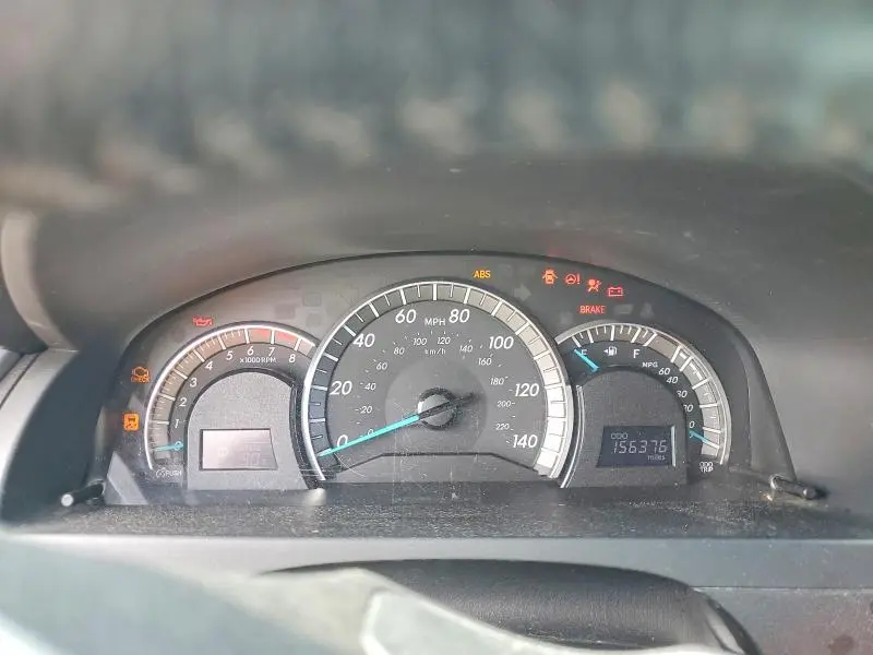 2014 TOYOTA CAMRY SE  
