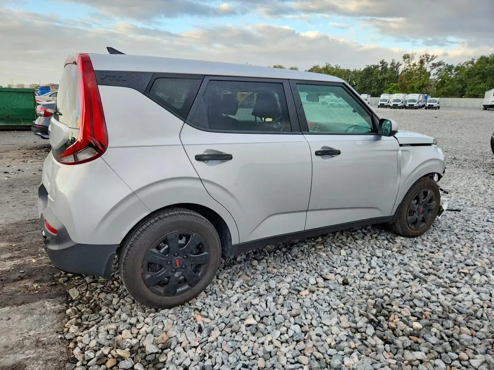 2021 KIA SOUL LX  