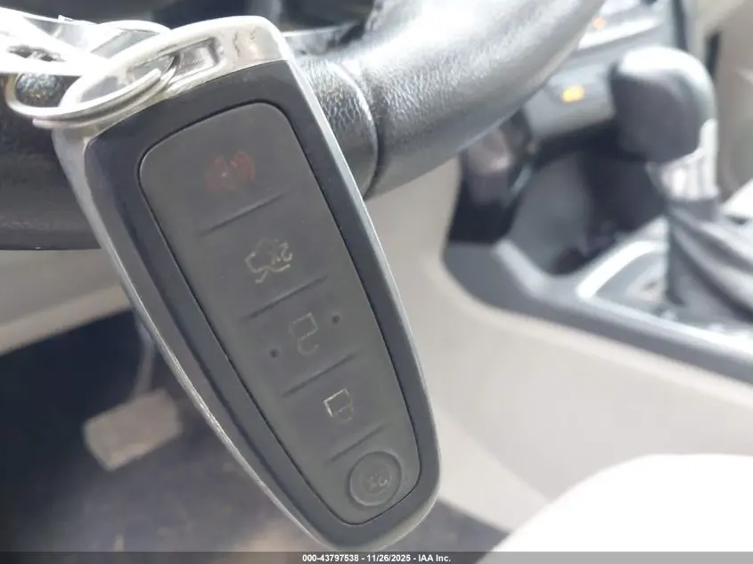 2017 FORD ESCAPE TITANIUM