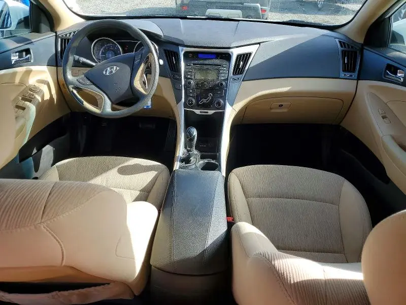 2012 HYUNDAI SONATA GLS  