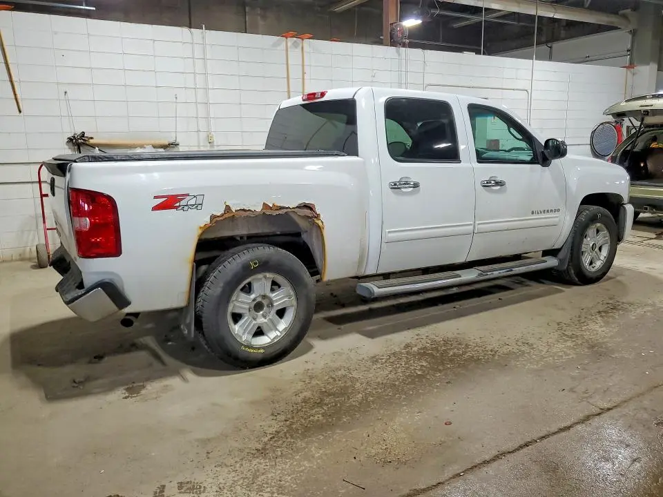 2011 CHEVROLET SILVERADO K1500 LT  