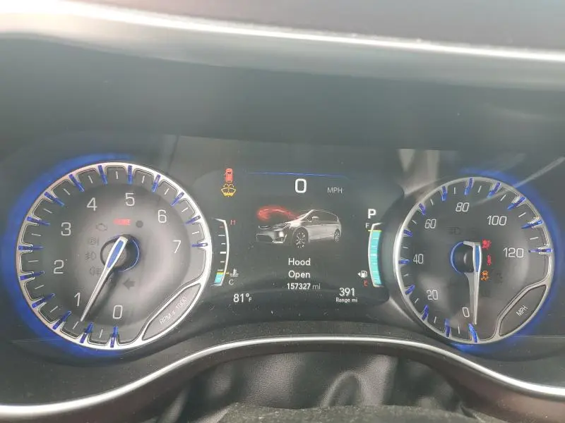 2017 CHRYSLER PACIFICA LIMITED  