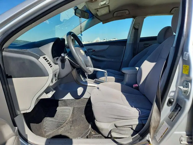 2011 TOYOTA COROLLA LE  