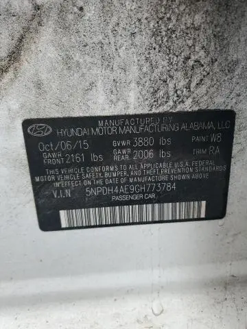 2016 HYUNDAI ELANTRA SE  