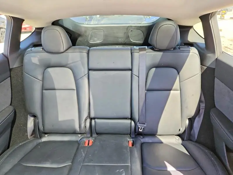 2025 TESLA MODEL Y   