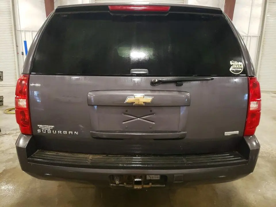 2010 CHEVROLET SUBURBAN K1500 LS  