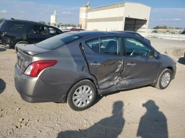 2017 NISSAN VERSA