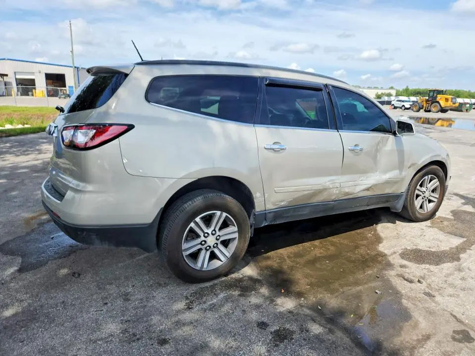 2017 CHEVROLET TRAVERSE LT  