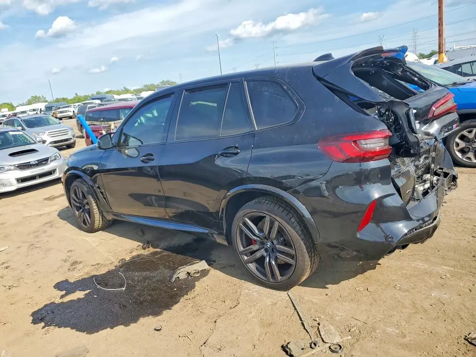 2023 BMW X5 M  