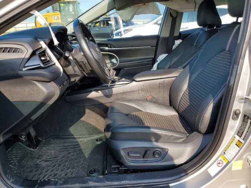 2019 TOYOTA CAMRY   