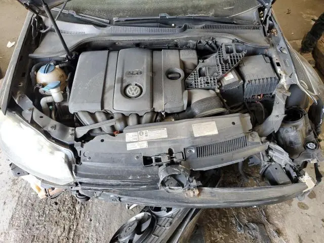 2013 VOLKSWAGEN GOLF   