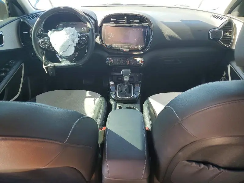 2024 KIA SOUL GT LINE  