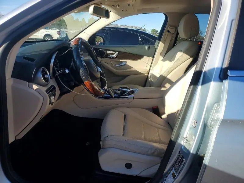 2016 MERCEDES-BENZ GLC 300  