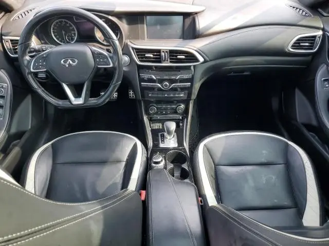 2017 INFINITI QX30 BASE