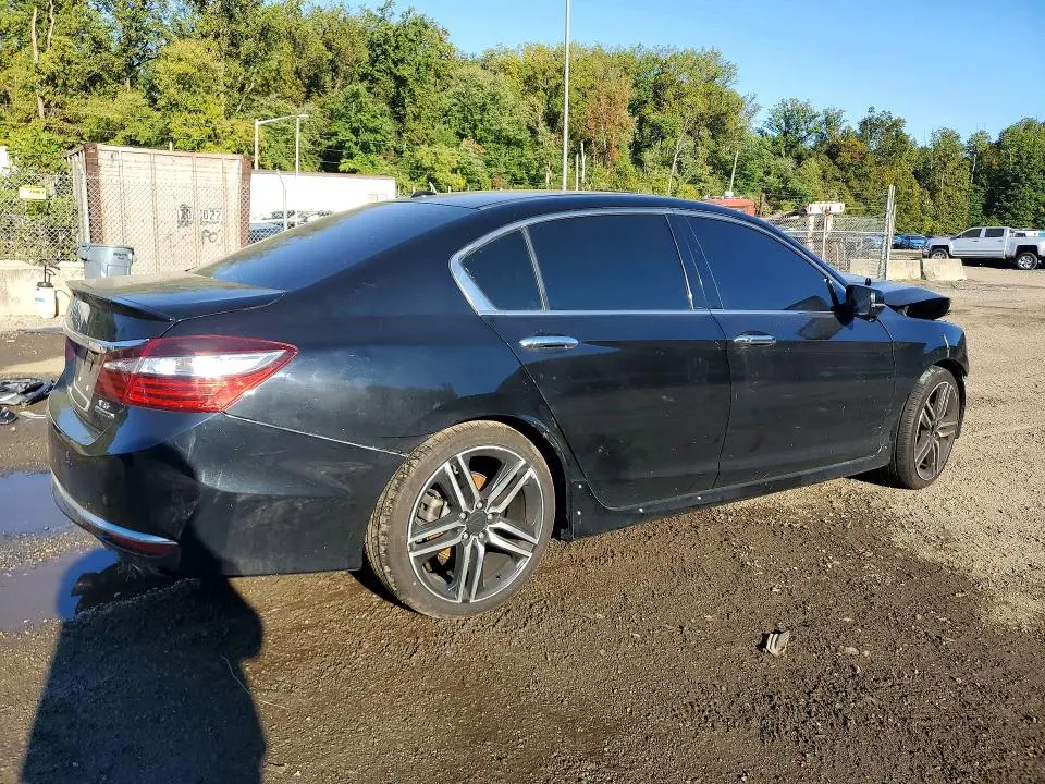 2017 HONDA ACCORD TOURING  