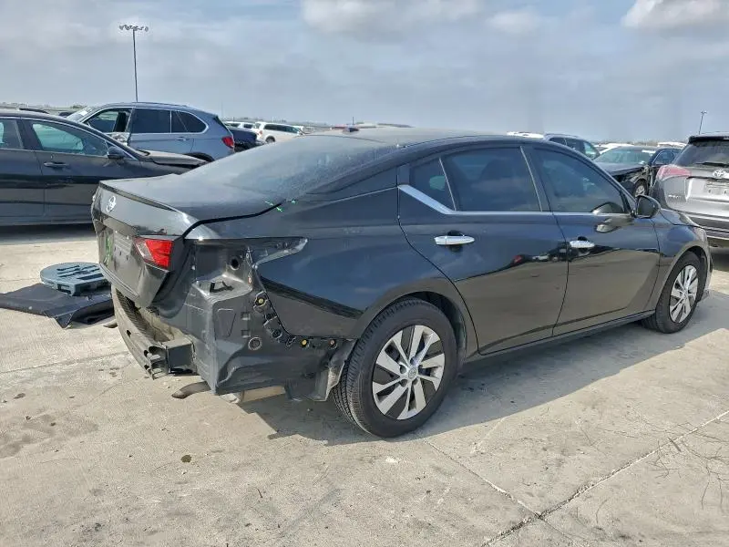 2019 NISSAN ALTIMA S  