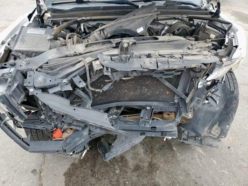 2016 CHEVROLET SUBURBAN C1500 LS  