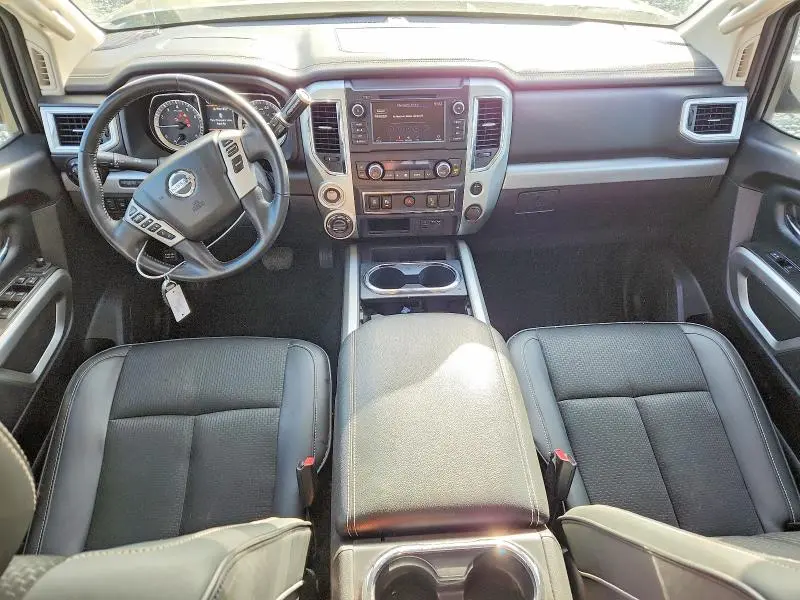 2019 NISSAN TITAN PRO-4X  