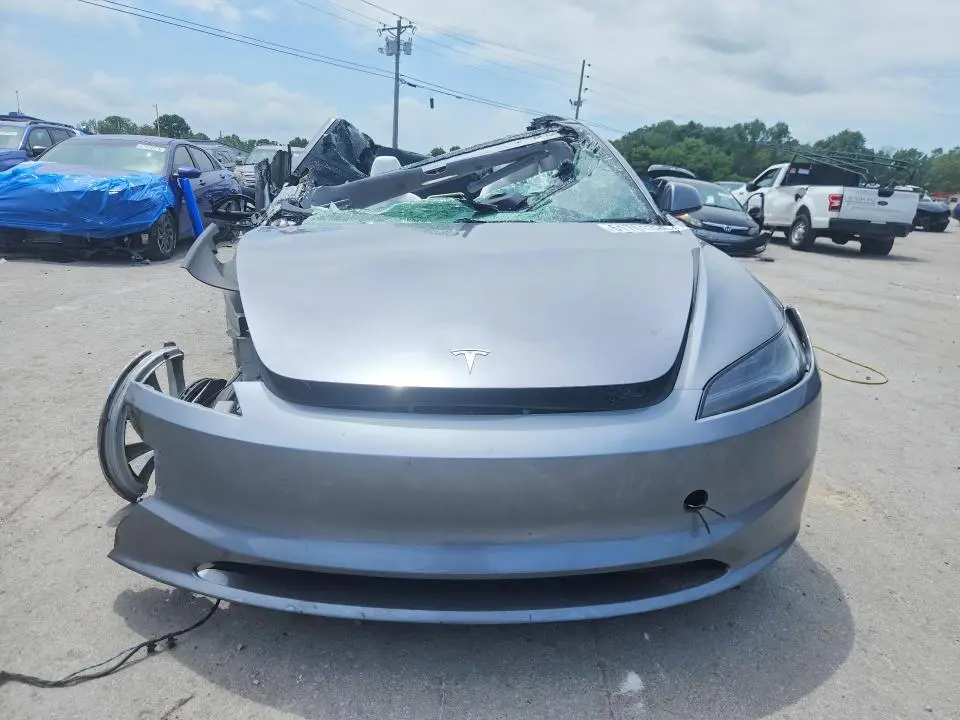 2025 TESLA MODEL 3   