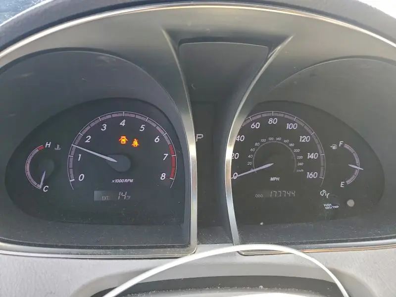 2011 TOYOTA AVALON BASE  