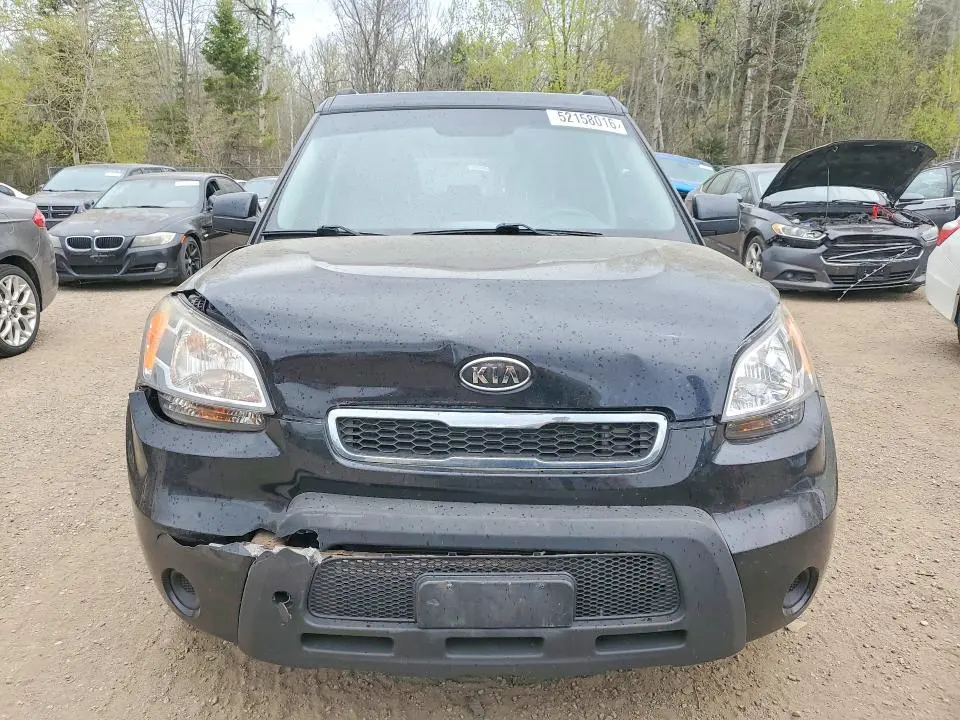 2011 KIA SOUL +  