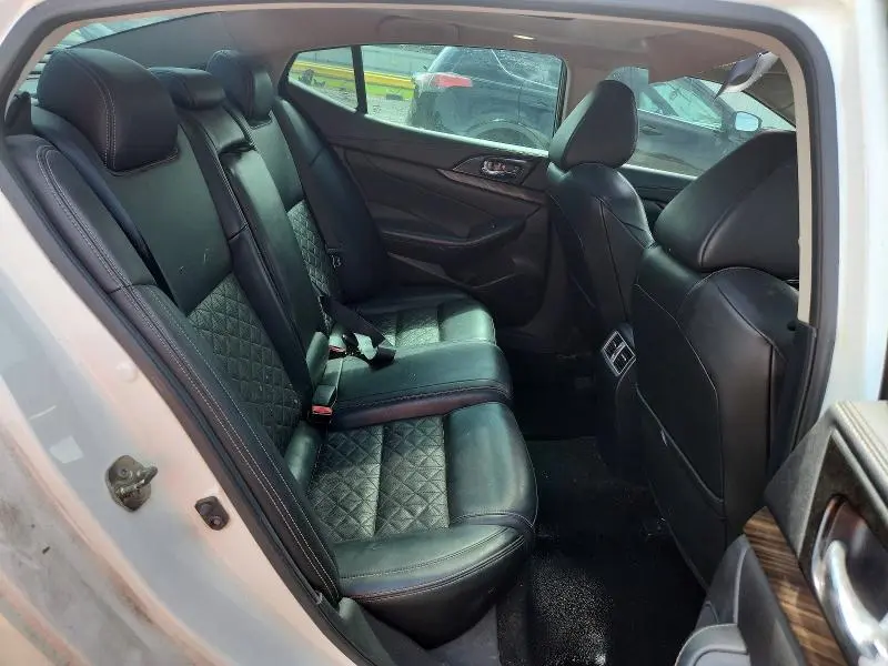 2017 NISSAN MAXIMA PLATINUM  