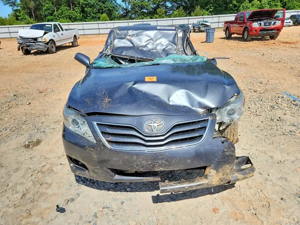 2011 TOYOTA CAMRY LE  