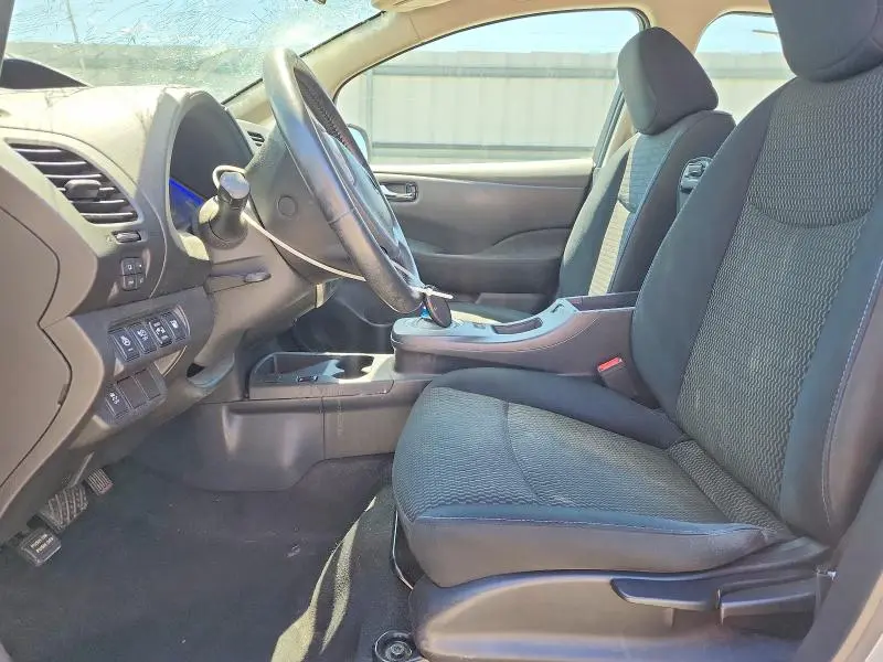 2015 NISSAN LEAF S  