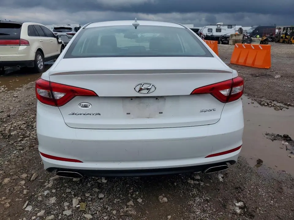 2016 HYUNDAI SONATA SPORT  