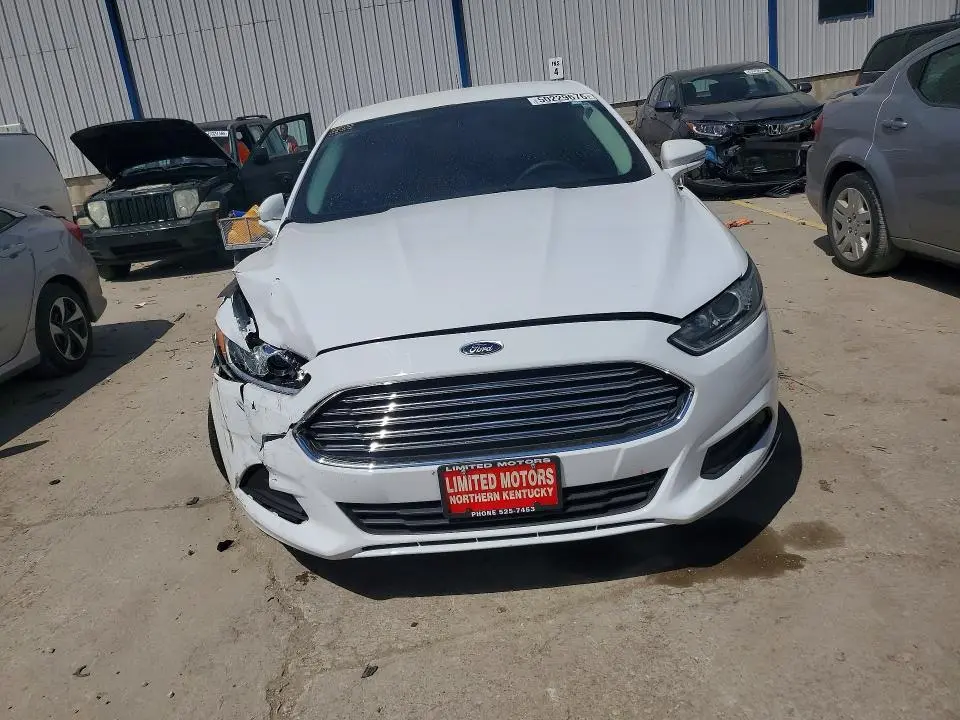 2014 FORD FUSION SE  
