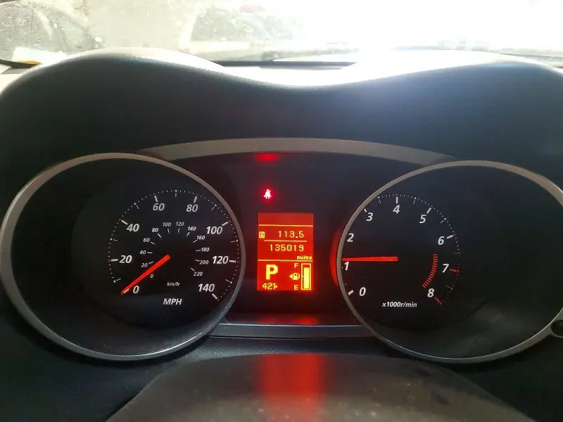 2010 MITSUBISHI OUTLANDER ES  