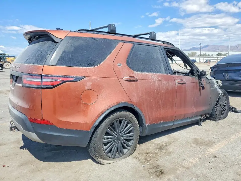 2017 LAND ROVER DISCOVERY HSE LUXURY  
