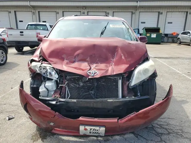 2012 TOYOTA SIENNA XLE