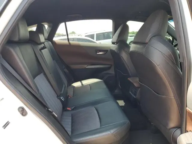 2021 TOYOTA VENZA LE  