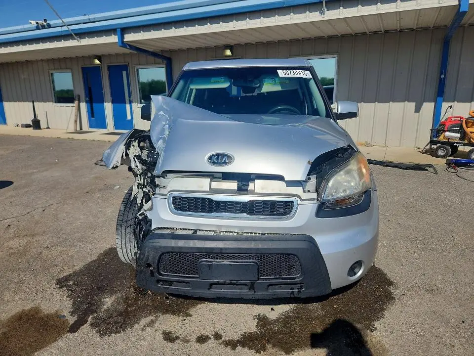 2010 KIA SOUL +  