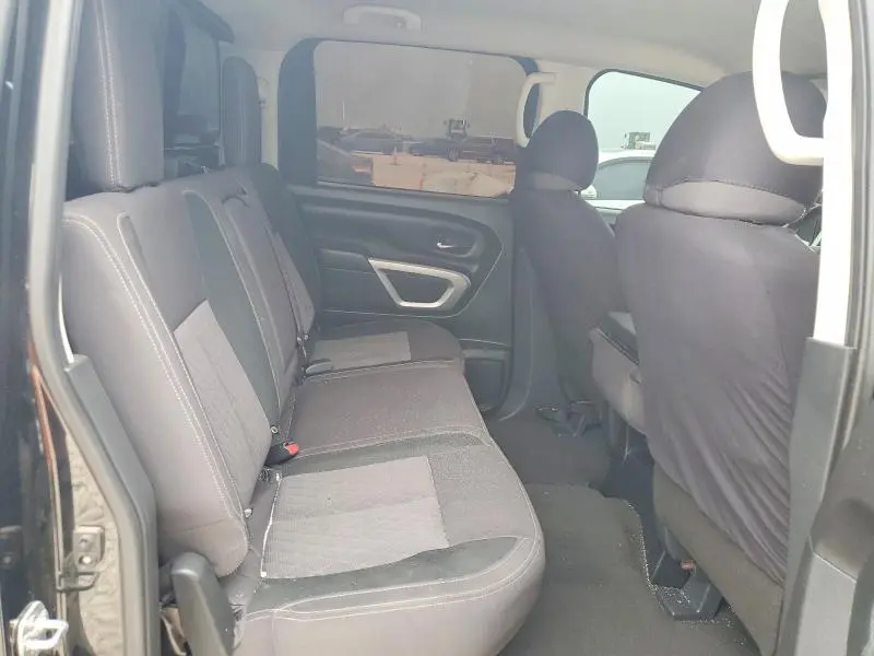 2021 NISSAN TITAN S  