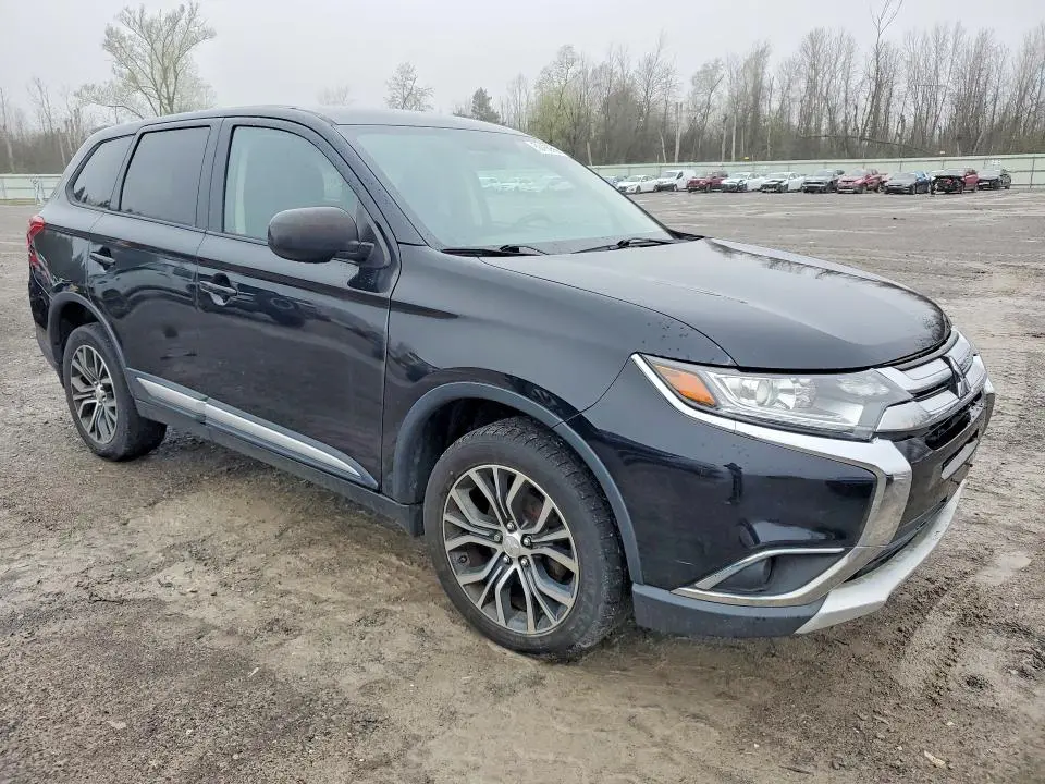 2017 MITSUBISHI OUTLANDER ES  