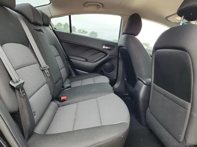 2016 KIA FORTE LX  