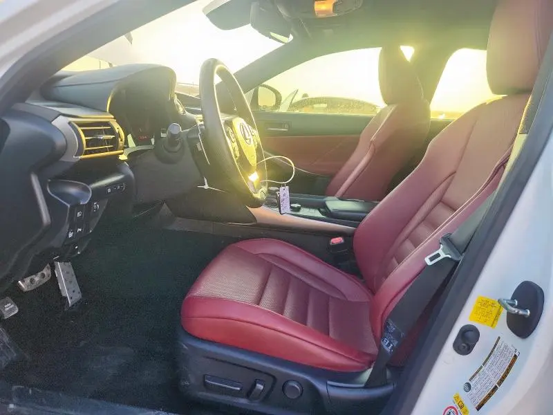 2019 LEXUS IS 300  