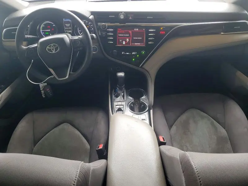 2018 TOYOTA CAMRY LE  