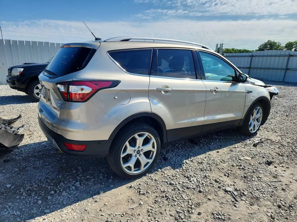 2017 FORD ESCAPE TITANIUM  